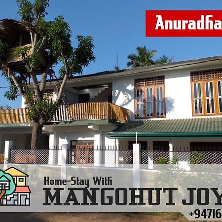 Mangohut Joy Hotell Anuradhapura Eksteriør bilde